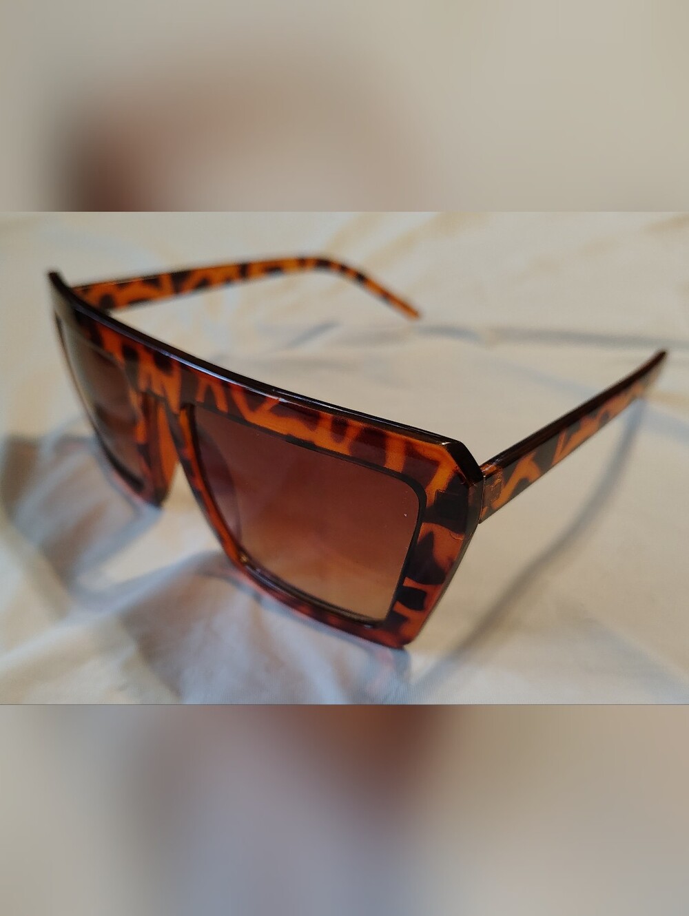 Quay Australia Tortoiseshell Orange & Brown 1366 Lense Cat 3 Sunglasses